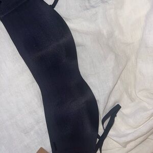 SKIMS Classic Black Strapless Bra